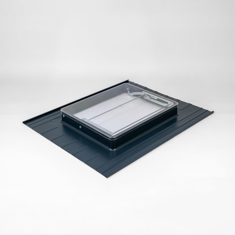 Fenêtre d'accès toiture pour combles non aménagés 66 x 53 cm – Vitre synthétique incassable, Gris Anthracite RAL 7016 – LPP TERRALUZ